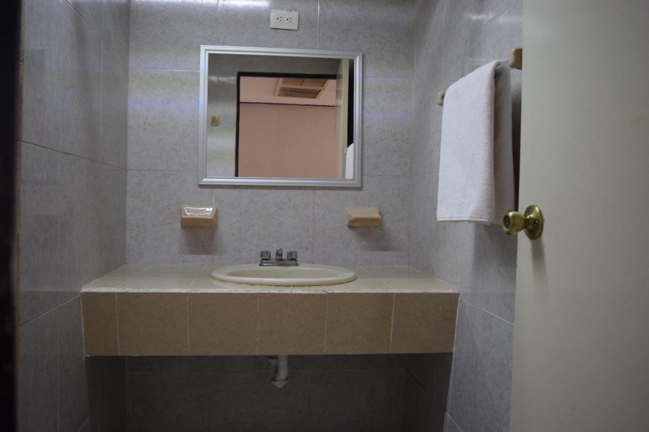 Hotel Virrey Rio Bravo 外观 照片